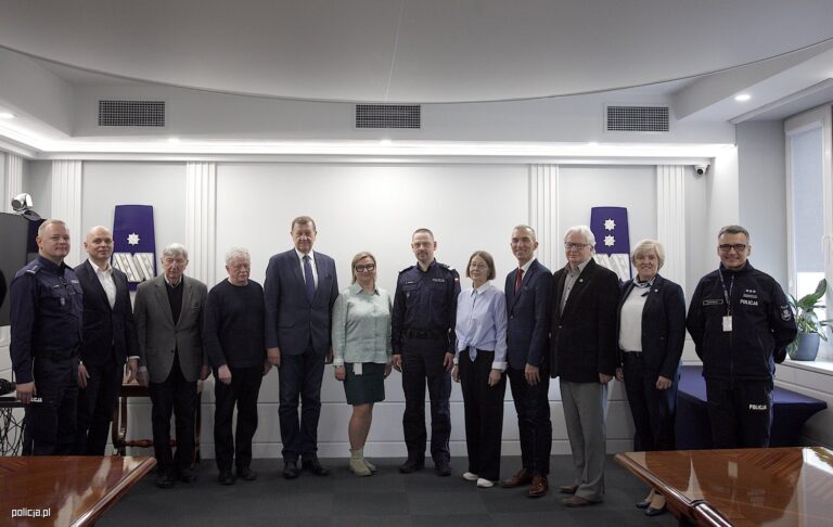 Podsumowanie działalności Fundacji Pomocy Wdowom i&nbsp;Sierotom po&nbsp;Poległych Policjantach w&nbsp;2025&nbsp;r.